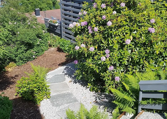 Berge & Laila's Private